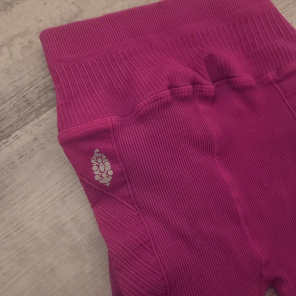 Free People Hot Pink Leggings- SUPER FORM FITTING!! GORGEOUS COLOR - Picture 10 of 10